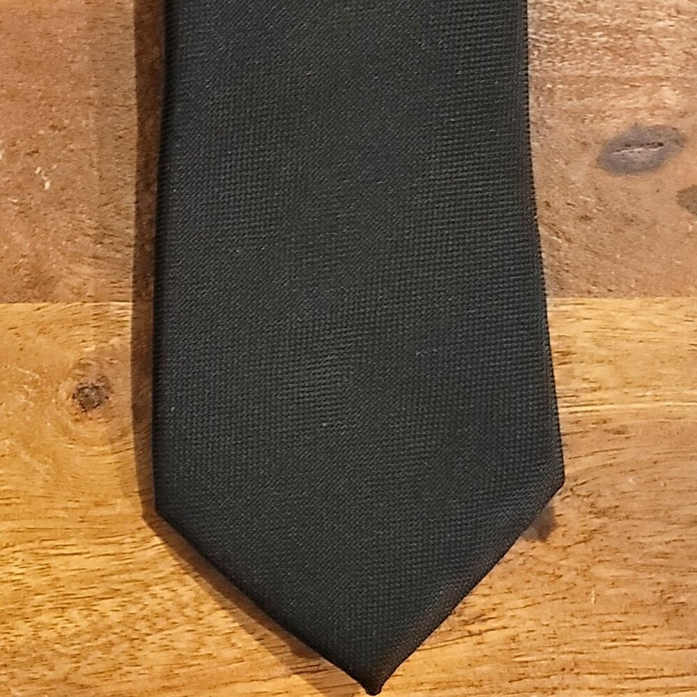 Saks Fifth Avenue Classic Black Necktie